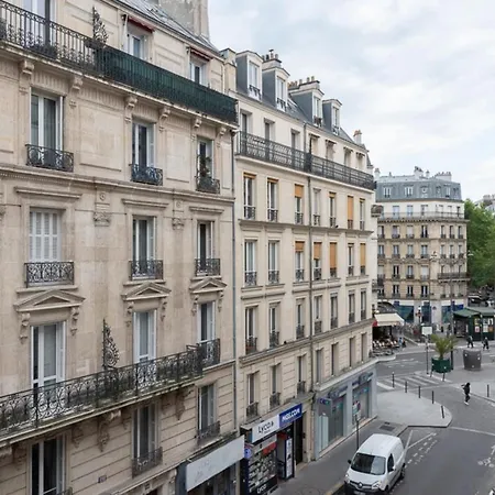 Charming Near Parc Clichy *